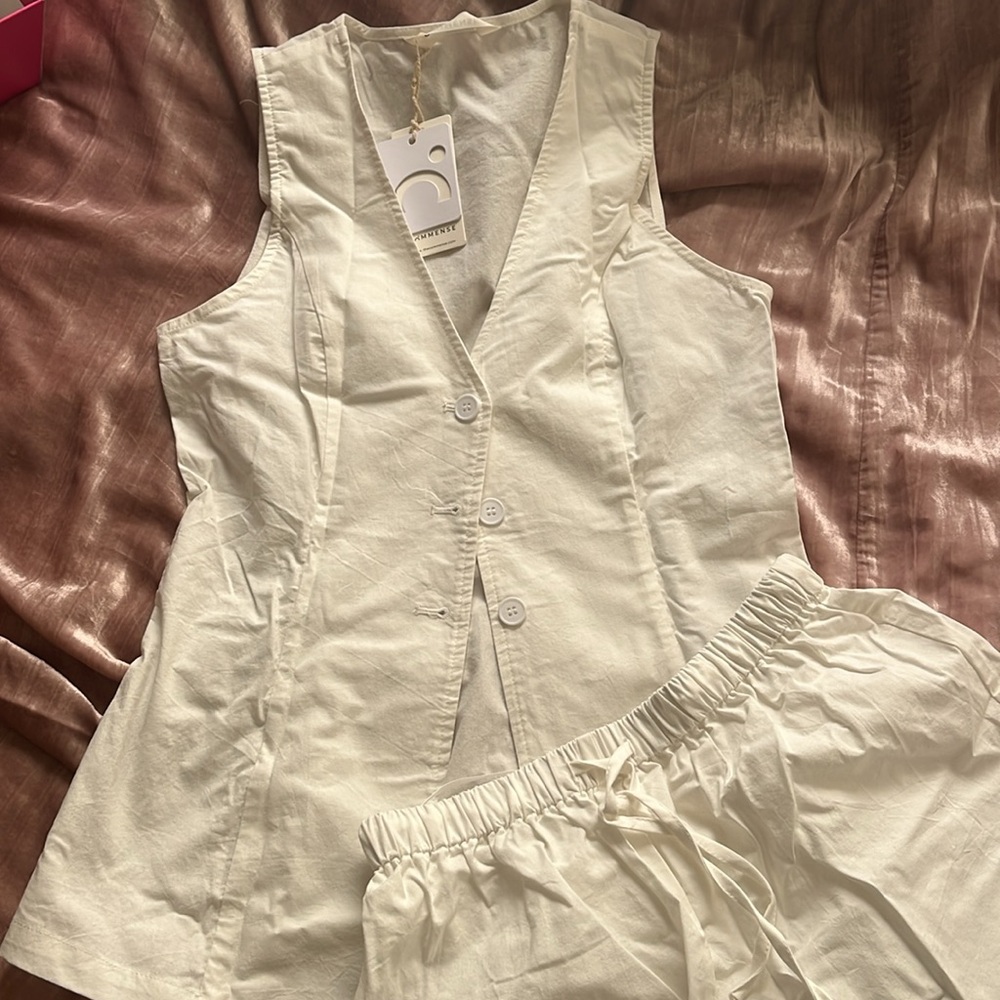 NWT Drawstring Split Casual Shorts Set - Picture 7 of 9